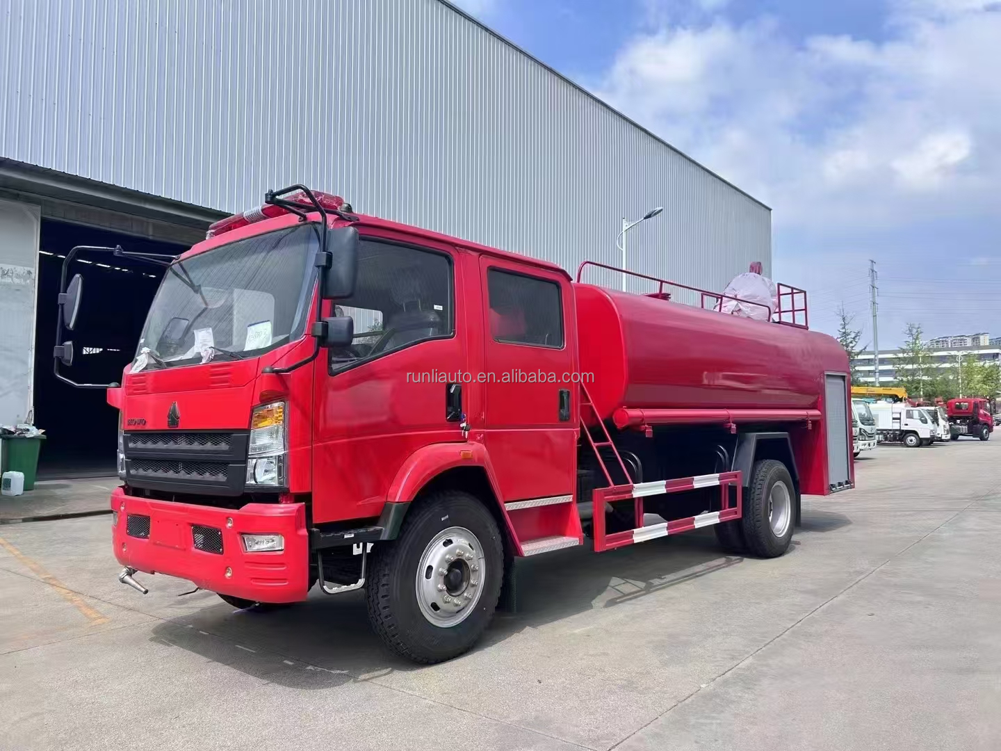 Factory Customized HOWO Fire Truck Fire Rescue Fighting Water Fire Truck