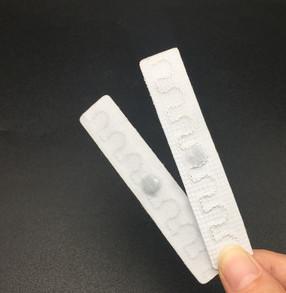 China Heat Resistant RFID UHF Laundry Tag Laundry Managemnt R6P Chip For High Temperature factory