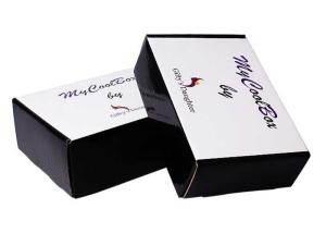 China 750g - 1200g CCNB Decorative Paper Boxes , Embossing Hard Cardboard Boxes factory