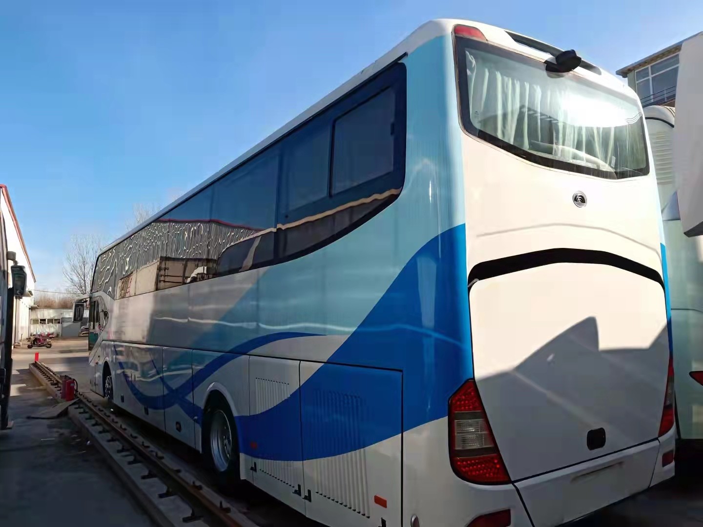 Used Buses Bus Youtong ZK6127 Yutong Bus 60 Places Left Hand Drive