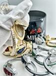 Newly Creative Design Wholesale Quartz Watch with Multiple Colors Option