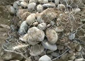 China Anti Corrosion Woven Mesh Bag / Durable Gabion Sacks 2.7 Mm Wire Gauge factory