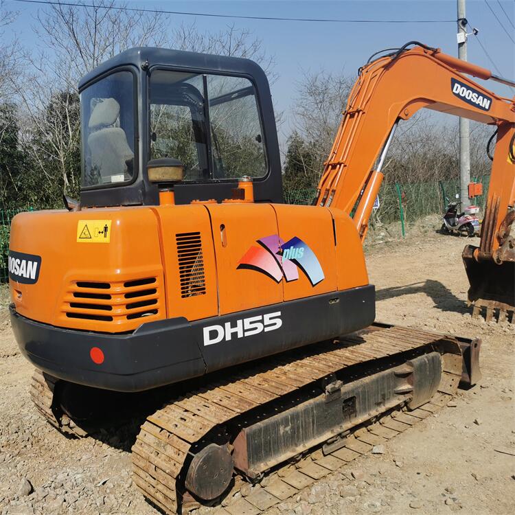 Low Hour Used Doosan DH55 Crawler Excavator with Original Hydraulic Pump in Korea