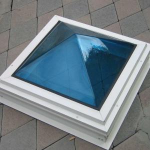 China 1-10mm Clear PC Dome Polycarbonate Skylight Roofing Cover factory