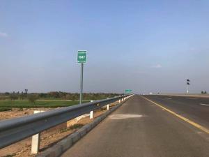 China Hot Dip Galvanized Highway Guardrail Systems Crash Barrier Q345 Steel factory