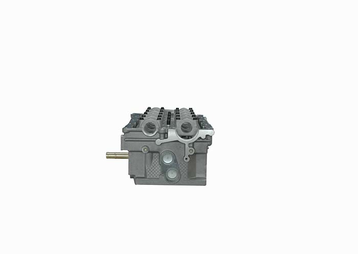 Hyundai D4CB Diesel Engine Cylinder Head 221004A020 221004A025 221004A030