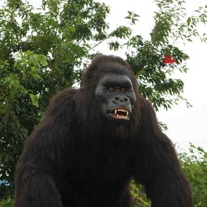 China Outdoor Realistic Animatronic Animals Gorilla Model Natural Color factory