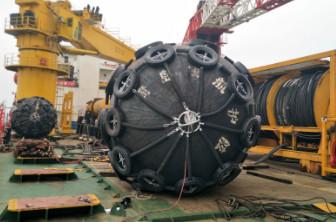 Pneumatic Marine Fender Materials Excellent Cushioning Performance For Ship