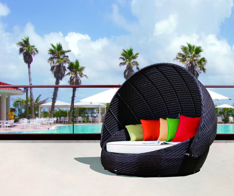 Powder Coated Outdoor Furniture Apple Style Rattan Weaving Sofa for Backyard Relaxation