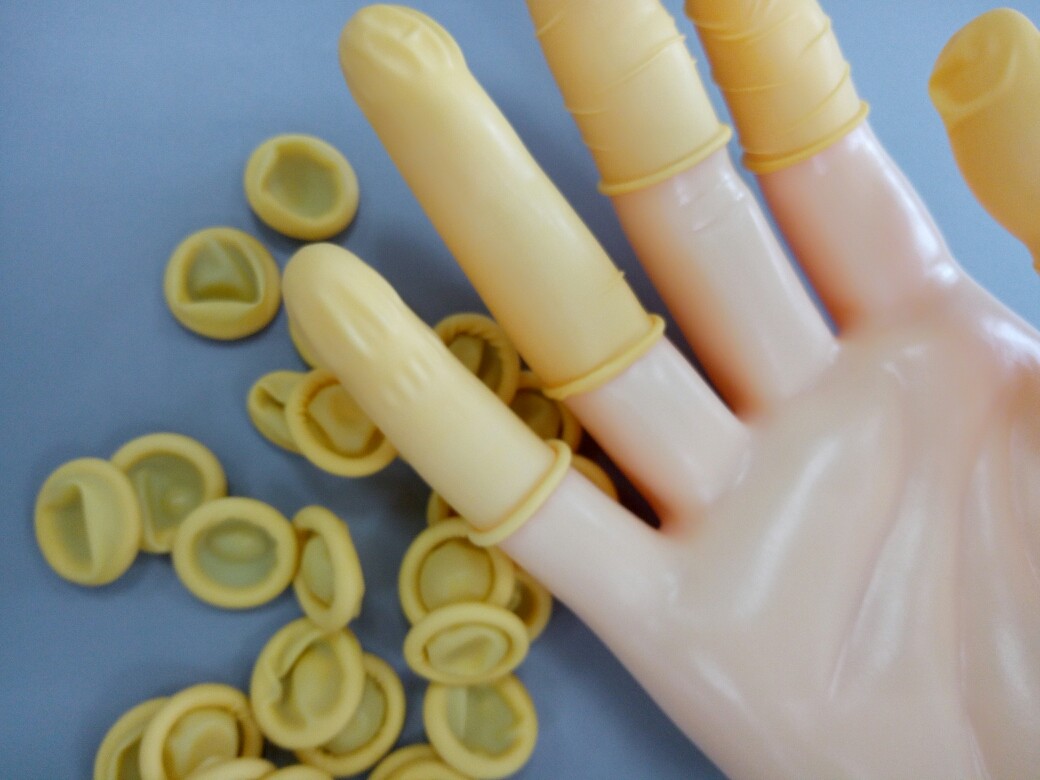 Cream Color ESD Rubber Finger Stall used in Industrial