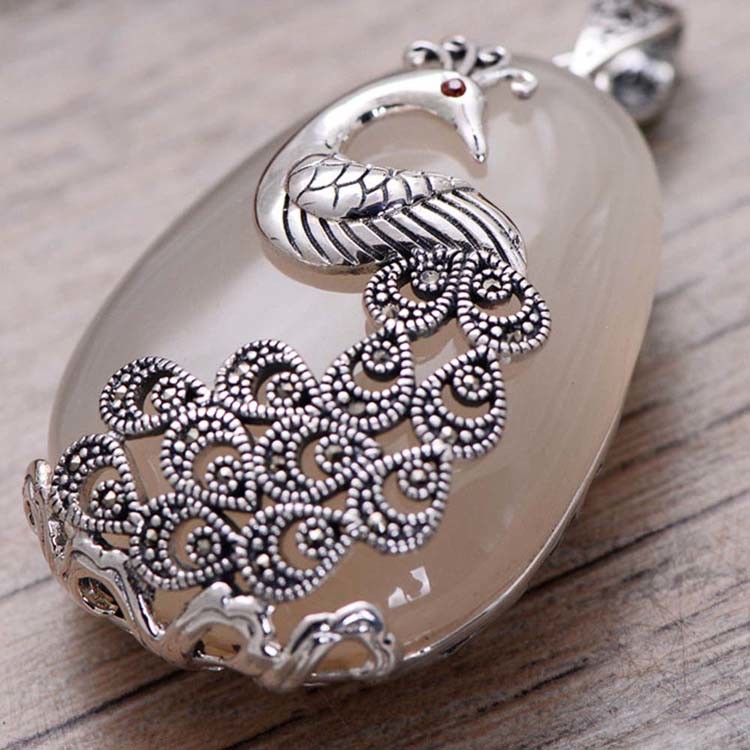 Sterling Silver Peafowl Style White Chalcedony Pendant Neclace (041001)