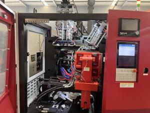 China Automatic Tie Bar Extrusion Blow Molding Machine For Volume Manufacturing factory