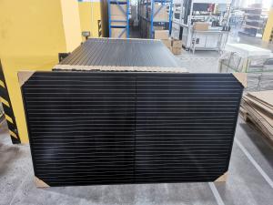 China IP65 Waterproof Full Black Mono Solar Panel 450w 455w 460w factory