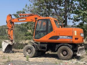 China Hydraulic Terrain Wheeled Used Doosan Excavator DH150W 12Tonne factory