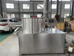 China Water Jacket Design Cylinder Shaping Granulator 5.5KW Power With 0.8-2.5mm Sieve Diameter factory