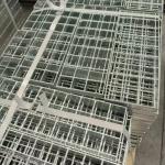 Galvanized Heavy Duty Serrated Tooth Steel Grating With Anti Slip Drainage