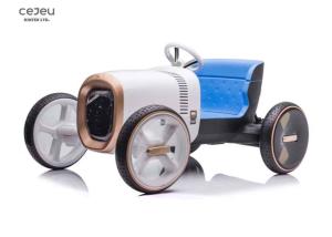 China Two Motors Electric Ride On Car With Parental Remote Control factory
