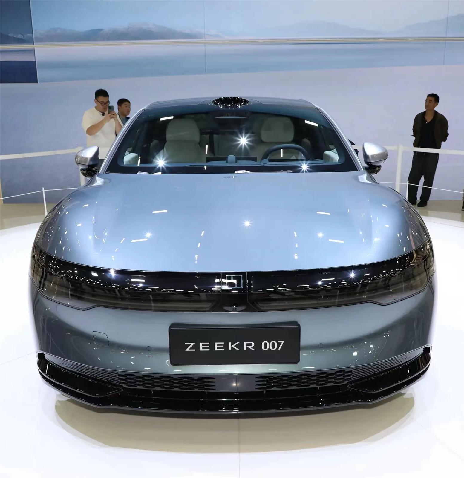 4865x1900x1450mm 2024 Geely Zeekr 007 2WD Long Range 4-Door 5-Seater Sedan with Ternary Lithium Battery