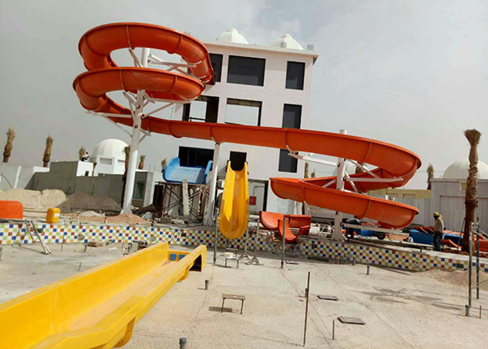 1.8m 200sq.M Family Hillside Combined Spiral Water Slide
