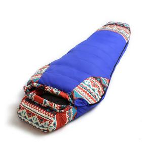 China Colored Waterproof Sleeping Bag 1600g Lightweight Duck Down Filling For Winter factory