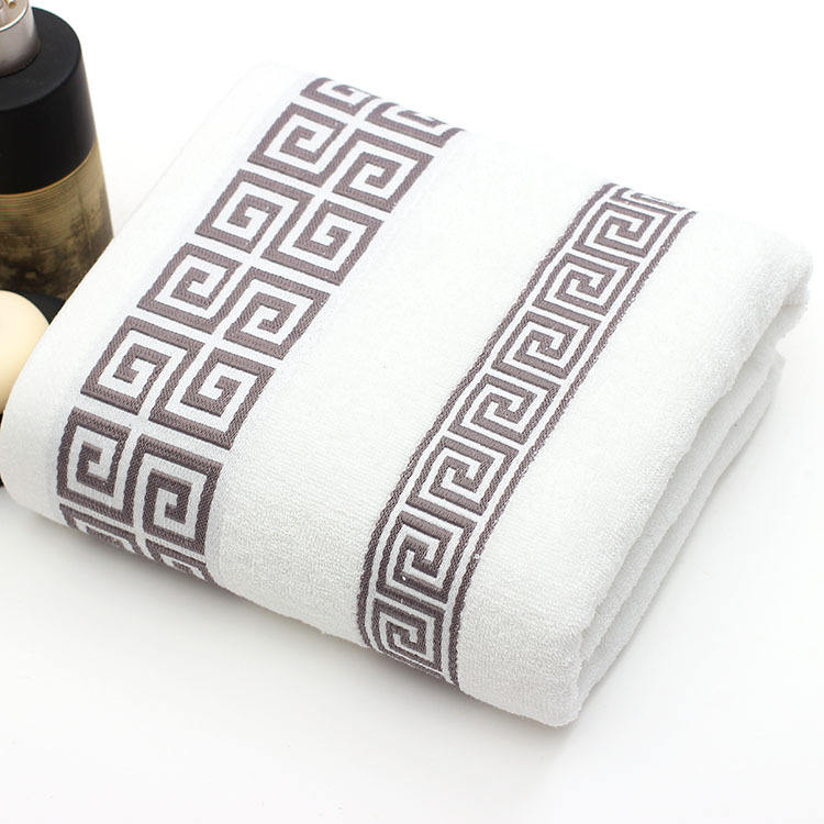 Hotel Customized 32S Pure Cotton Bath Towel with High Absorbency and Jacquard Design