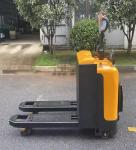 1.5 Ton 2 Ton Capacity Electric Pallet Jack Warehouse Wih AC Power