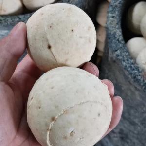 China Industry Furnace Heat Insulation Filler Alumina Ball Mill with and SiC Content of 0% factory