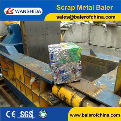 China Wanshida CE Certification Hydraulic Aluminum Cans Baler Compactor Machine factory