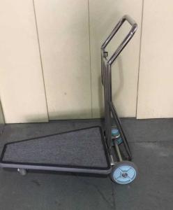 China Chrome Stainless Steel Luggage Trolley With casters Hotel Display Stand factory