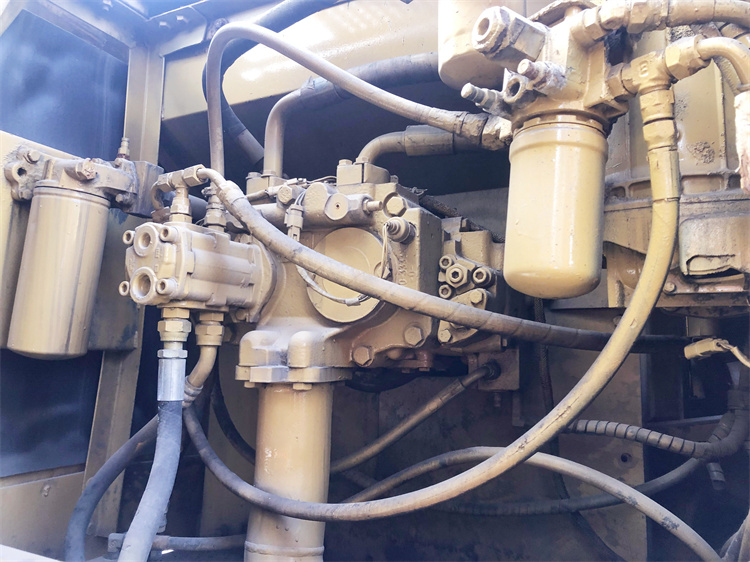 Japan Original Caterpillar 325C Excavator 25 Ton with Good Condition in Shanghai