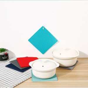 China Waterproof Splash Guard Mat Table Mats For Kitchen Anti-Scalding Silicone Pad factory