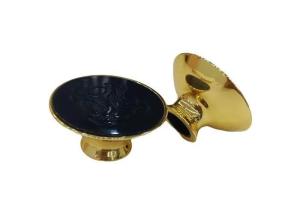 China OEM Unique Perfume Bottle Caps Golden Perfume Bottle Lid Screw Caps factory