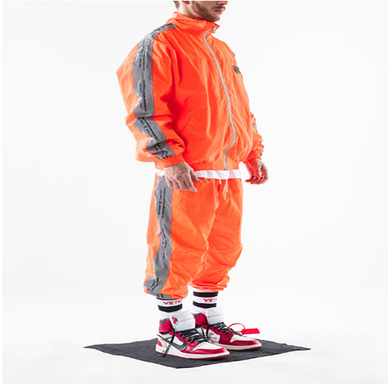 Fashion Spring Summer Mens Sports Tracksuits For Running Zipper Up Style