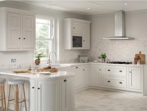 China Arcuate U Shape Solid Wood Kitchen Cabinets White Solid Wood Doors Panels factory