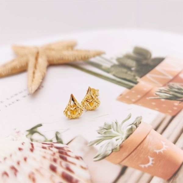 China Modern 18K Gold Plumeria Stud Earringsd factory