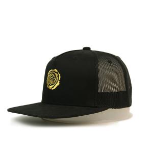 China Custom Trucker Flat Bill Visor Polyester Snapback Mesh Caps on sale