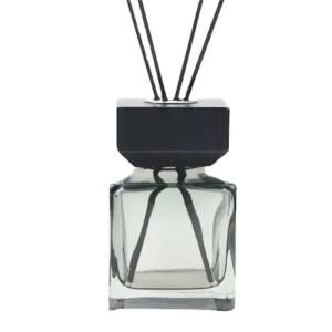 China Square glass bottle aromatherapy aroma reed diffuser bottle factory
