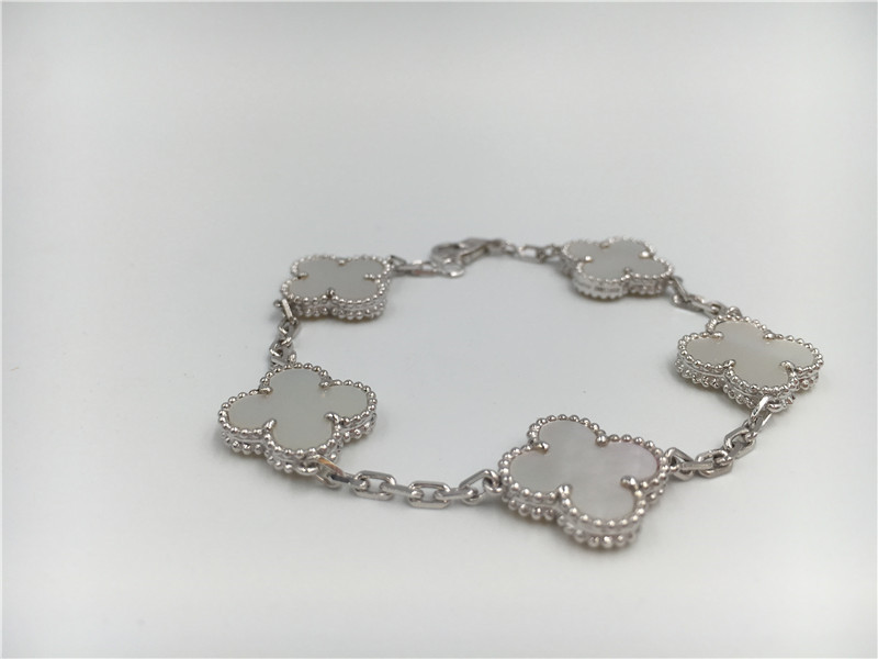 Vintage Alhambra 18K Gold Bracelet White Gold With White Mother Of Pearl