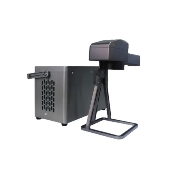 China Smart Handheld Laser Marking Machine Compact Structure And Easy Operation factory