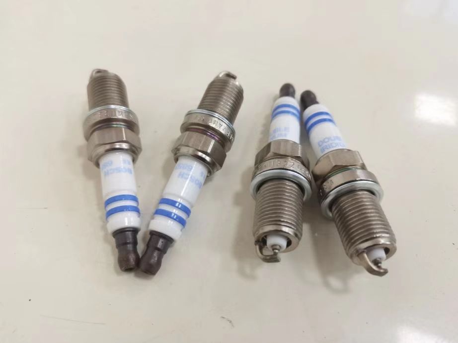 610800190174 Gas Twin Iridium Alloy Spark Plug for Cummins Engine Parts OE NO. 1000450457