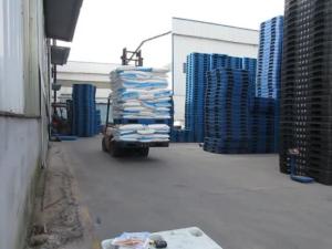 China 1500*1500 Cheap Heavy Duty Hdpe 150*150 Big Plastic Pallet Manufacturer Stackable Pallets Blue or any Other Requested Color factory