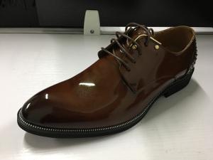 China Carved Business Mens Casual Brogue Shoes Goodyear Handmade Mens Dress Shoes factory