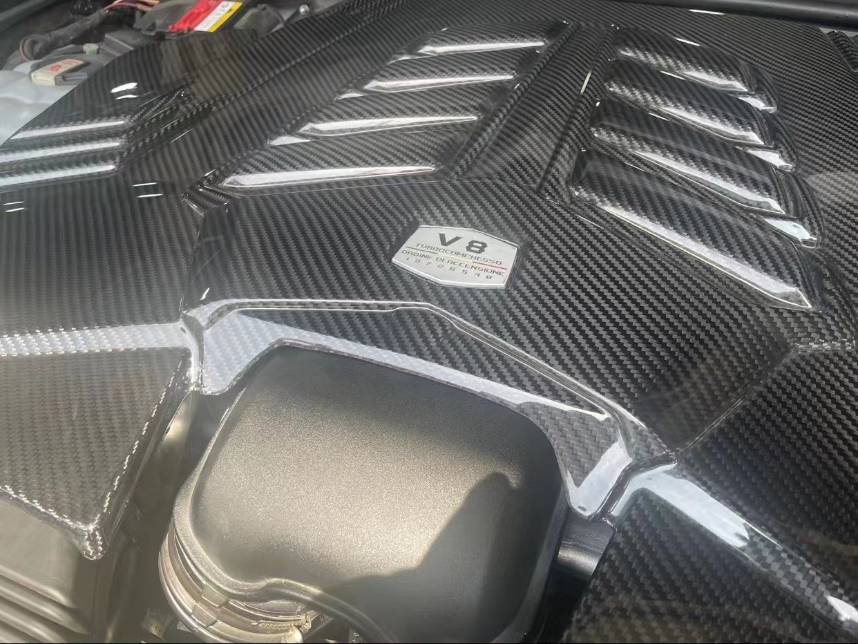 2019 Black Lamborghini Body Kit Dry Carbon Fiber Engine Interior Guard Shield