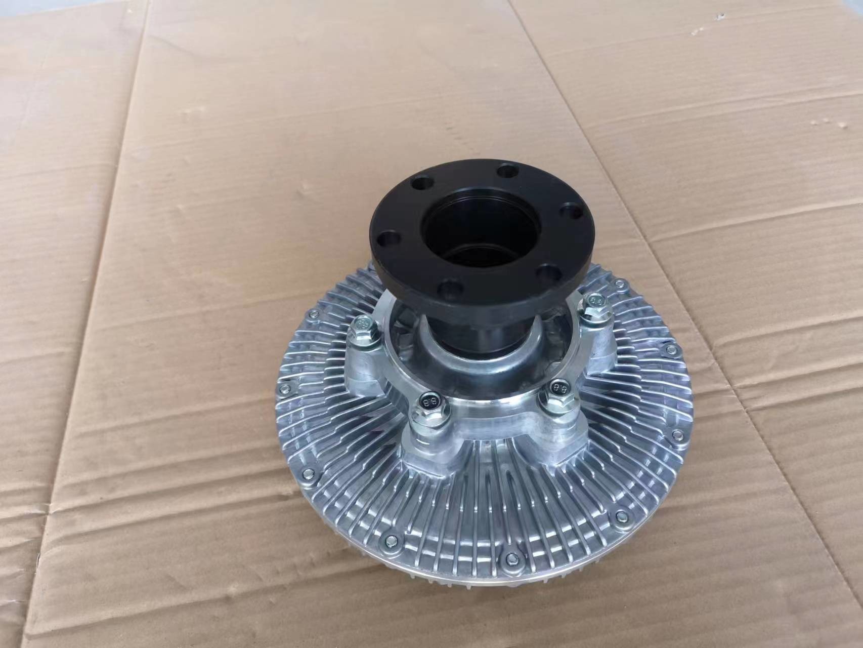 1216502091 Fan Clutch For 6WF1 6WG1 Engine Cooling Fan High Cast Aluminum Body