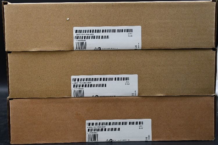 Siemens Empty Slot Cover for use with Signal Modules Spare Part, SIMATIC S7-400 Series, S7-400