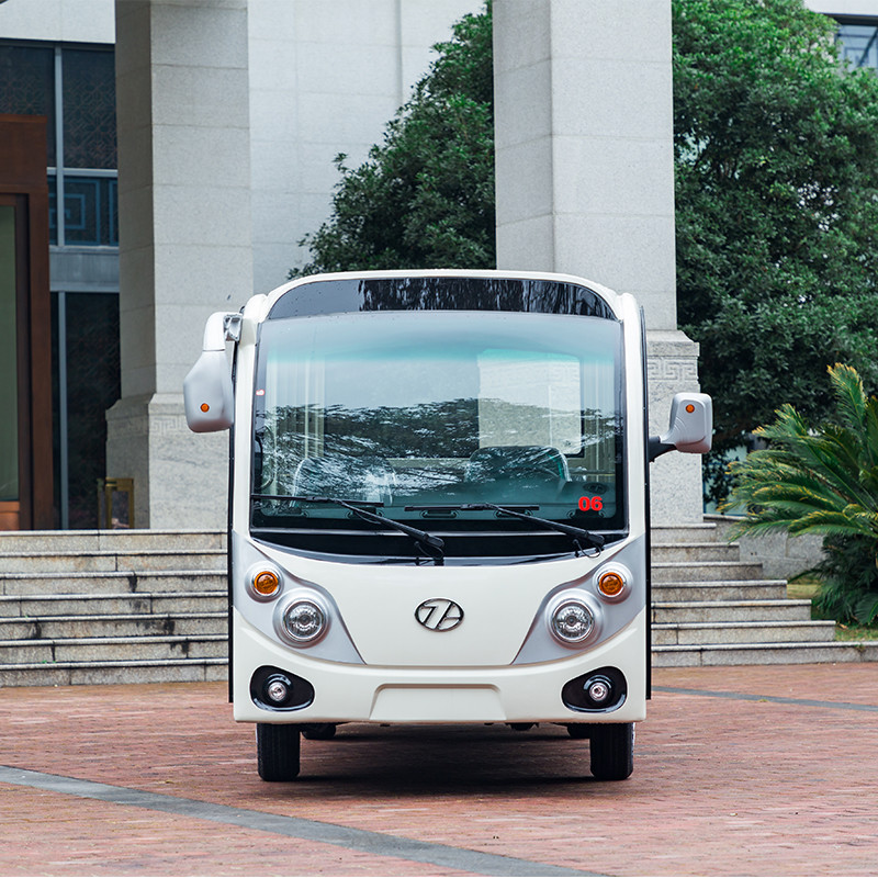 New Design Enclosed Style Electric School Bus 14 Persons 72v Ac System Electric Car Tour For Amusement Park
