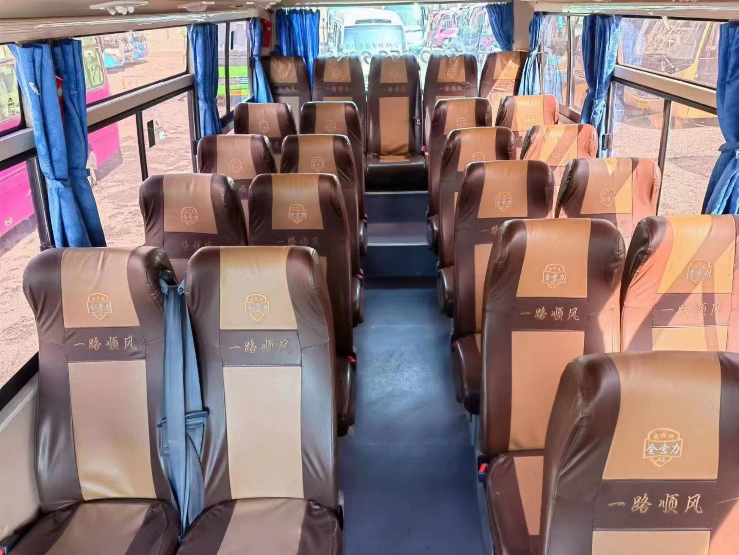 Used Passenger Bus Front Yuchai Engine 2017 Year Second Hand Yutong Bus Sliding Windows 27 Seats