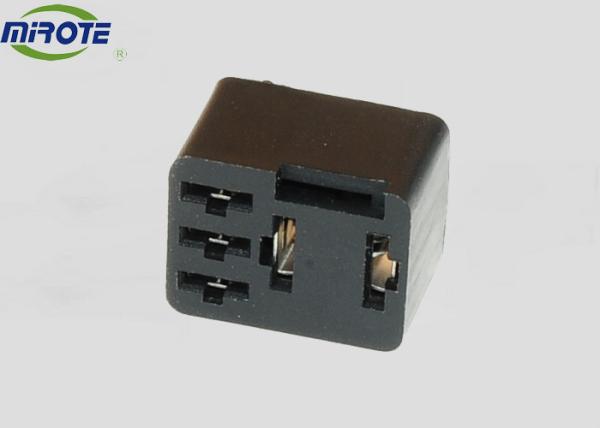 China 12 Volt Car Truck Miniature 12 Vdc 5 Pin Relay Socket  With Terminals As Customer Wants factory