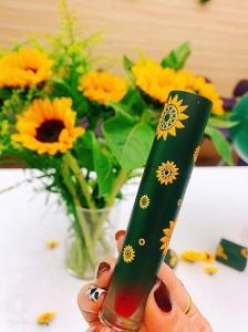 China ODM Velvet Matte Shimmer Lip Gloss With Sunflower Seed Oil factory
