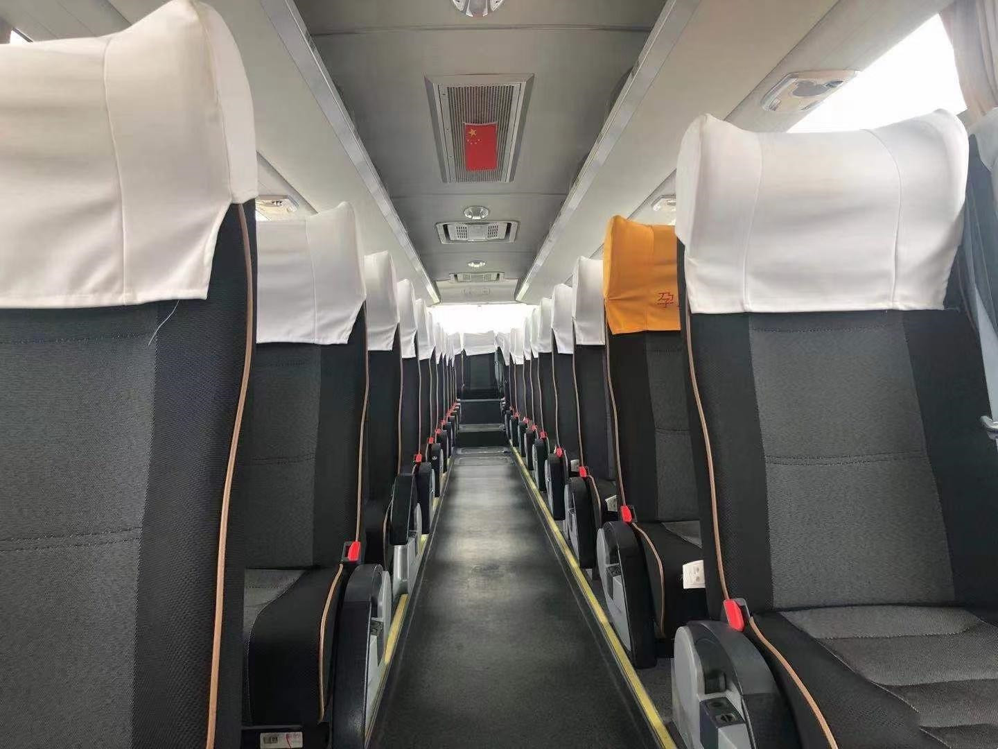 Single Decker Used Bus 54 Seater Yutong New Design Tourist Bus ZK6122
